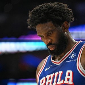 7M体育-频频造杀伤！恩比德半场9中5&amp;罚球9中8 得到18分7板3助